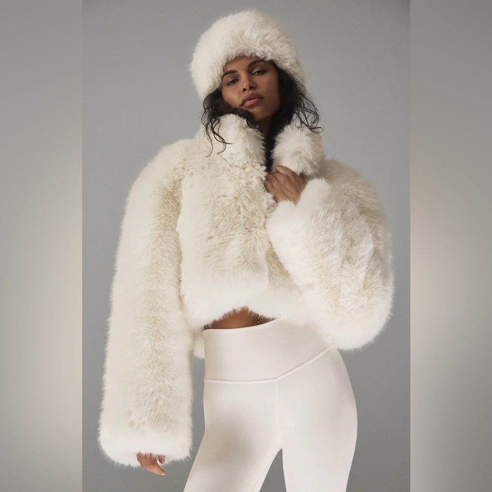 NWT ALO Yoga Opulent Faux Fur Cropped Jacket Coat XS